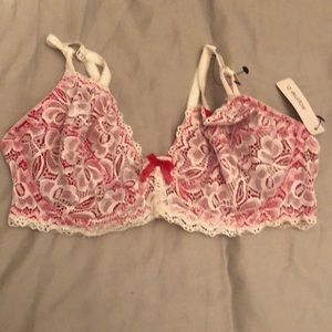 Lacey bra